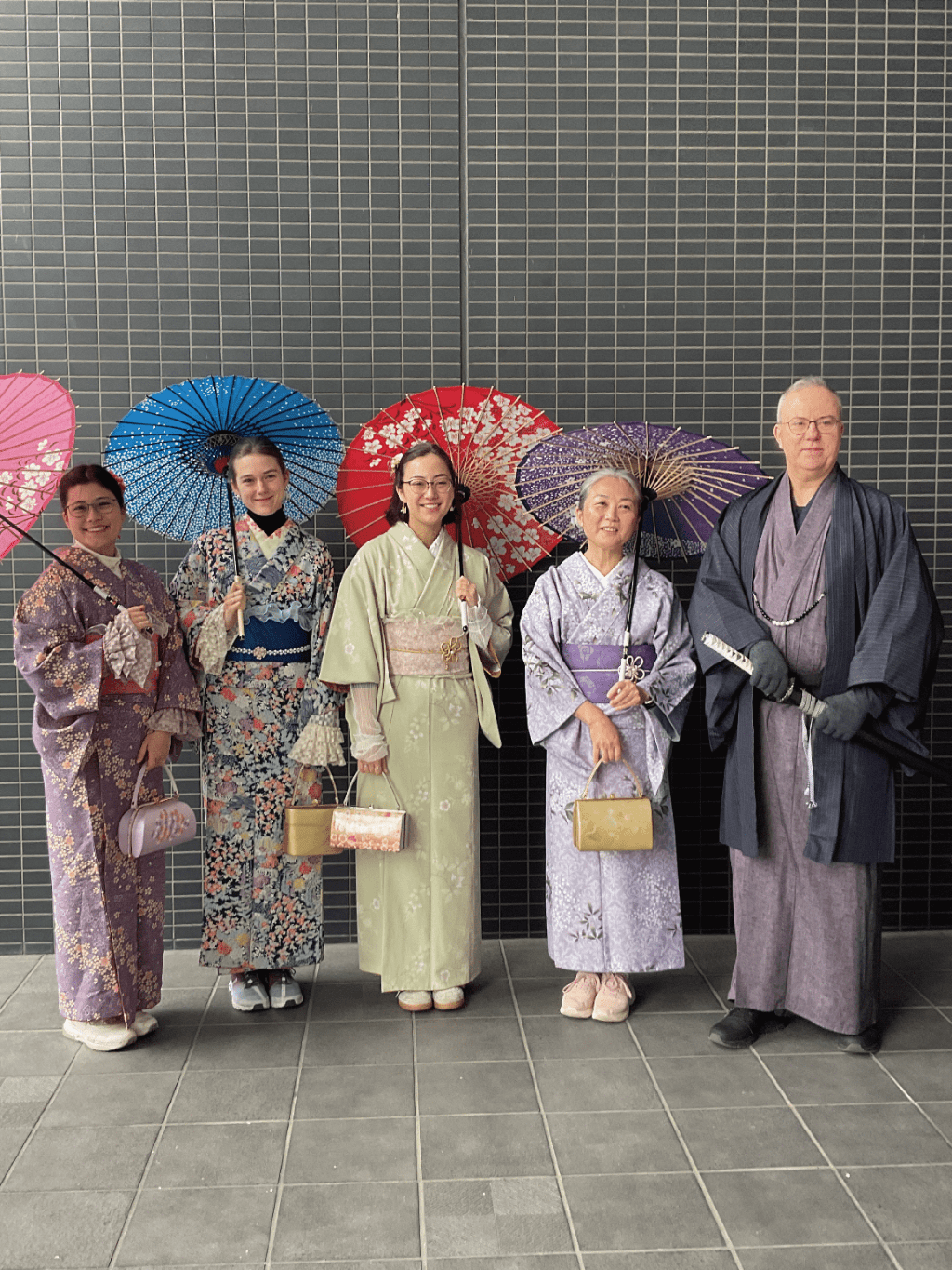 着物レンタル利用の5名家族。浴衣・着物どちらも楽しめる